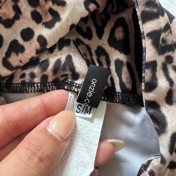 Onzie x Equinox Shops Women's Leopard Print High Waisted Bike Shorts - Picture 6 of 7